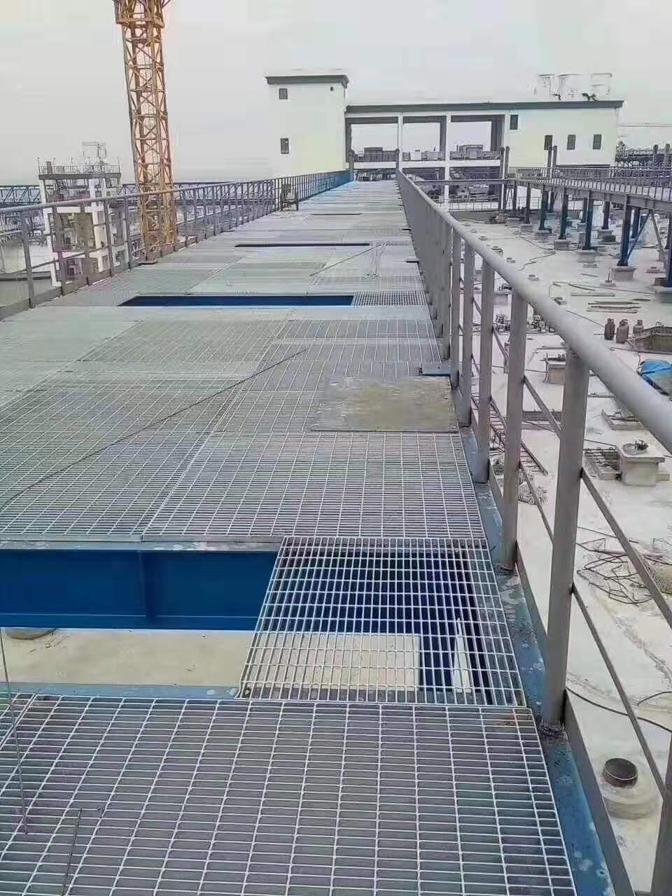 電力鐵塔安裝現(xiàn)場案例